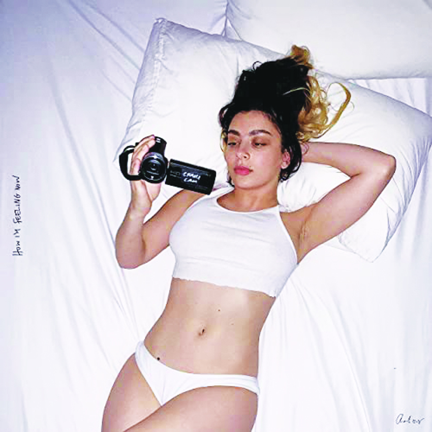 review charli x1 cong p33